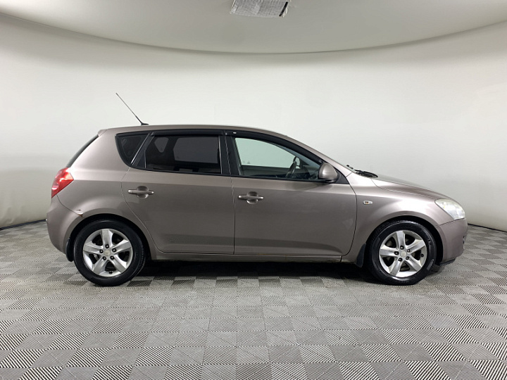 KIA Ceed 1.6, 2008 года, Автоматическая, БЕЖЕВЫЙ