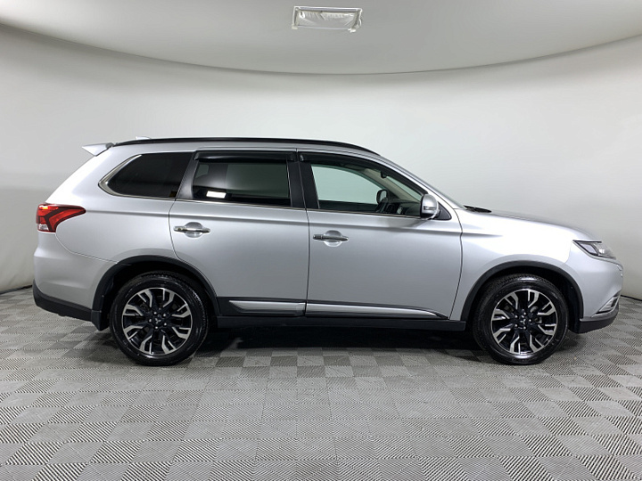 MITSUBISHI Outlander 2.4, 2021 года, Автоматическая, СЕРЫЙ