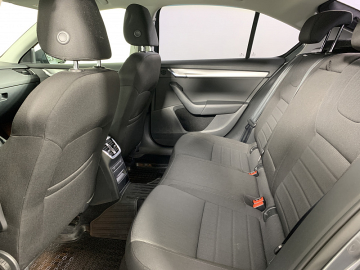 SKODA Octavia 1.4, 2016 года, Робот, ТЕМНО-СЕРЫЙ