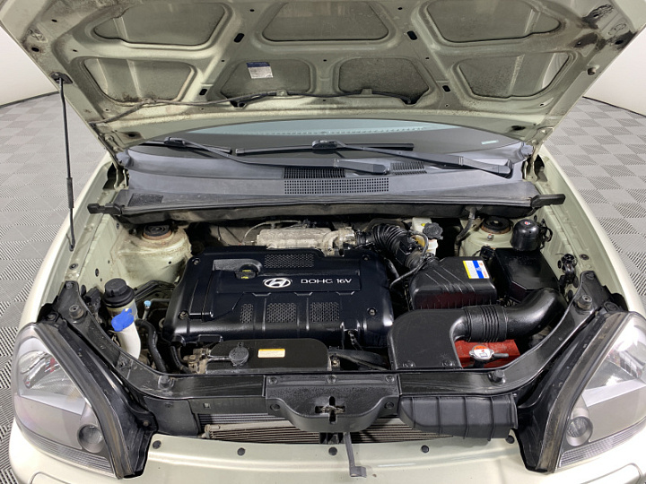 HYUNDAI Tucson 2, 2007 года, Автоматическая, Серебристый