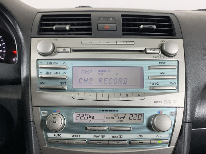 TOYOTA Camry 2.4, 2008 года, Автоматическая, Серебристый