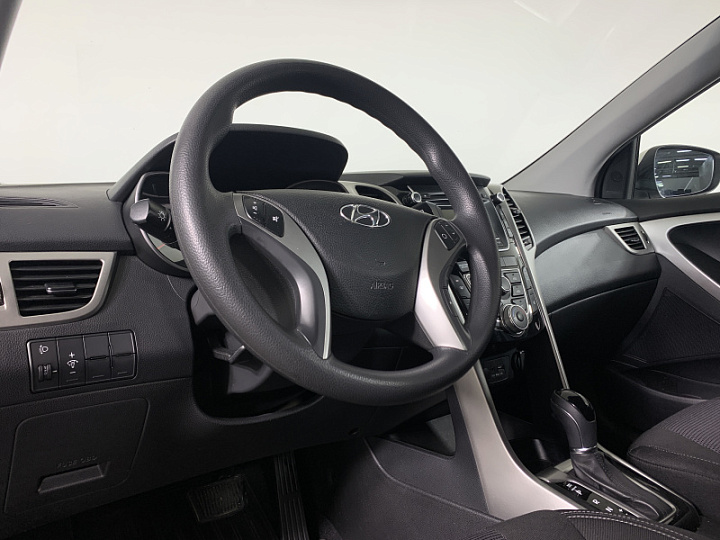 HYUNDAI i30 1.6, 2014 года, Автоматическая, БЕЛЫЙ
