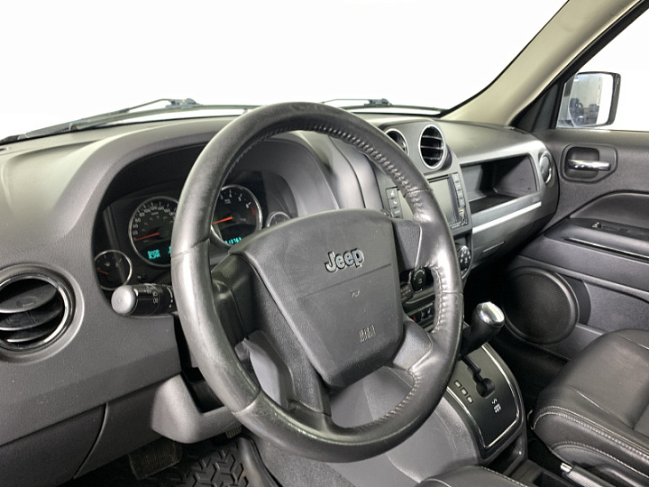 JEEP Liberty (Patriot) 2.4, 2010 года, Вариатор, ТЕМНО-СИНИЙ