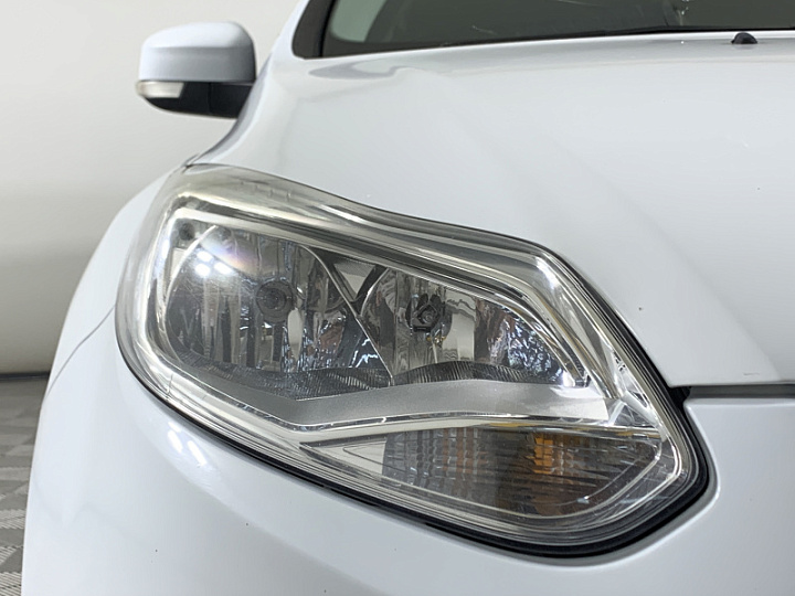 FORD Focus 1.6, 2013 года, Механика, БЕЛЫЙ