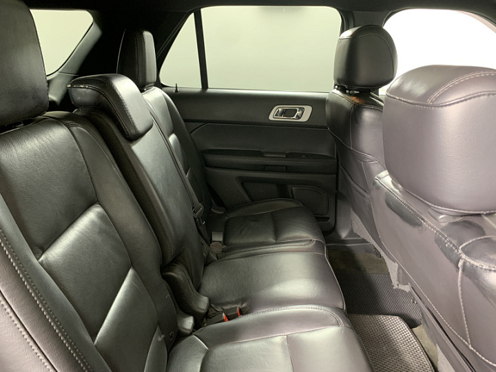 FORD Explorer 3.5, 2015 года, Автоматическая, ЧЕРНЫЙ