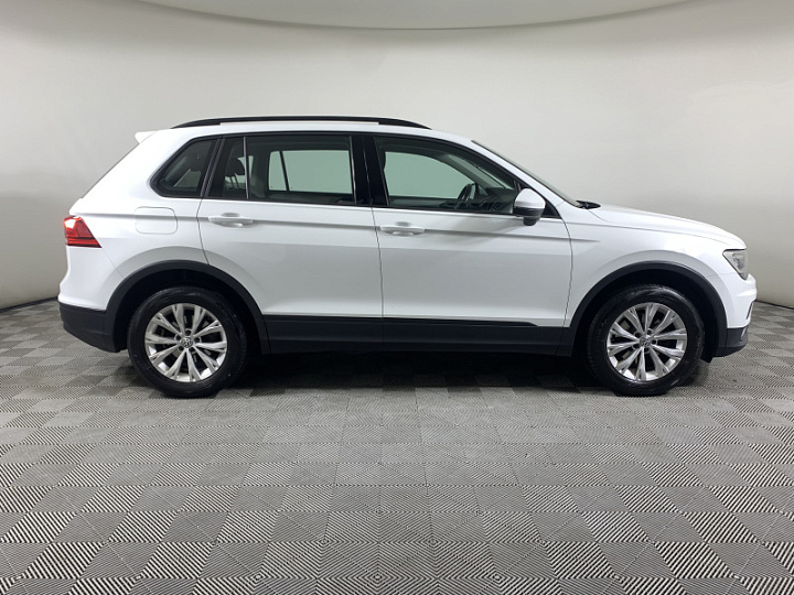 Volkswagen Tiguan 1.4, 2019 года, Робот, Белый