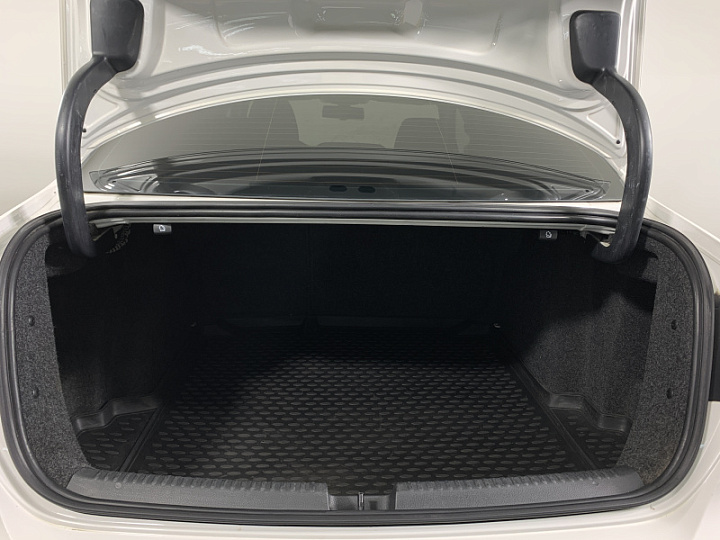 VOLKSWAGEN Jetta 1.4, 2014 года, Робот, БЕЛЫЙ
