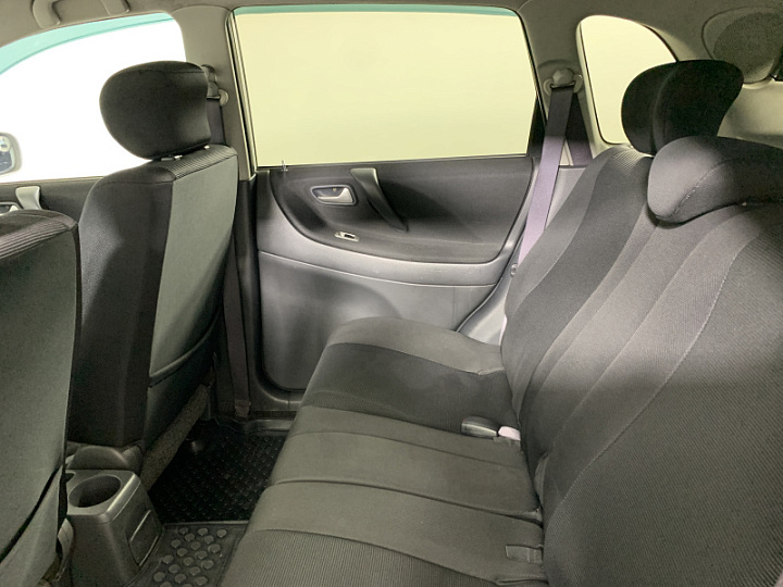 SUZUKI Liana 1.6, 2005 года, Механика, Серебристый