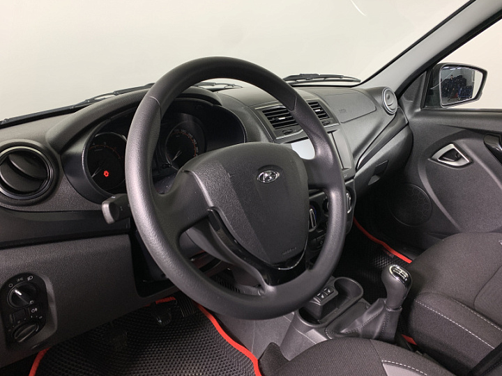Lada Granta 1.6, 2024 года, Механика, ЧЕРНЫЙ