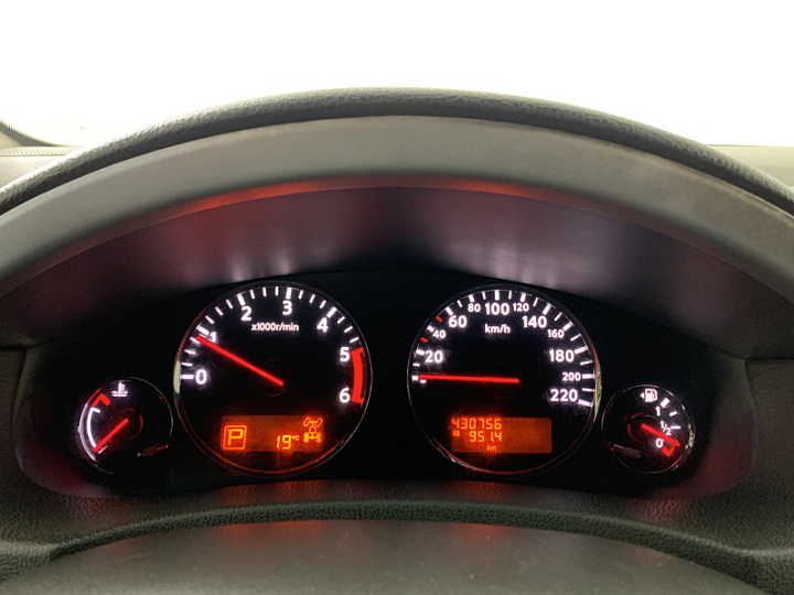 NISSAN Pathfinder 2.5, 2011 года, Автоматическая, СЕРЫЙ