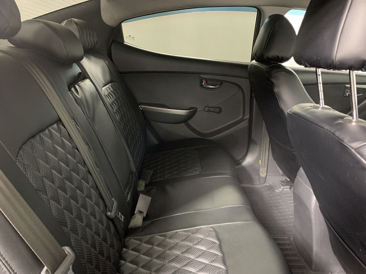HYUNDAI Elantra 1.6, 2013 года, Механика, ЧЕРНЫЙ