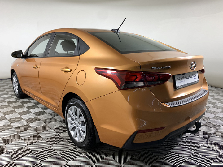 Hyundai Solaris 1.6, 2018 года, Автоматическая, Оранжевый