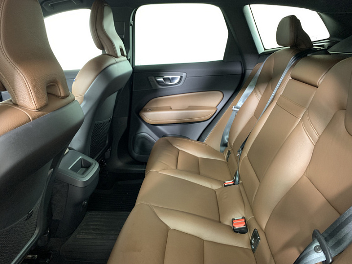 Volvo XC60 2, 2021 года, Автоматическая, Серый