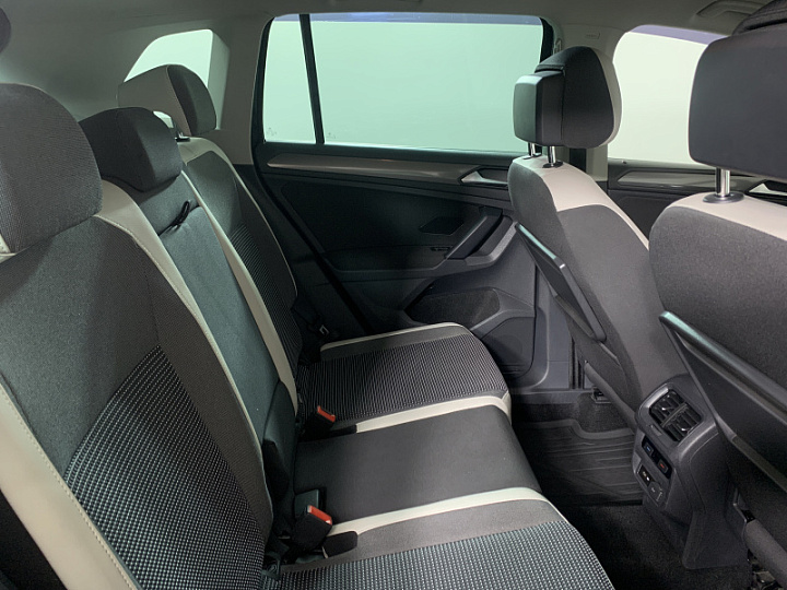 VOLKSWAGEN Tiguan 1.4, 2019 года, Робот, ЧЕРНЫЙ