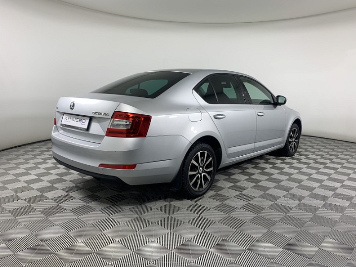 SKODA Octavia 1.4, 2015 года, Робот, Серебристый