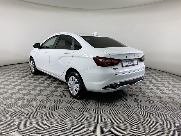 Lada Vesta 1.6, 2023 года, Механика, БЕЛЫЙ