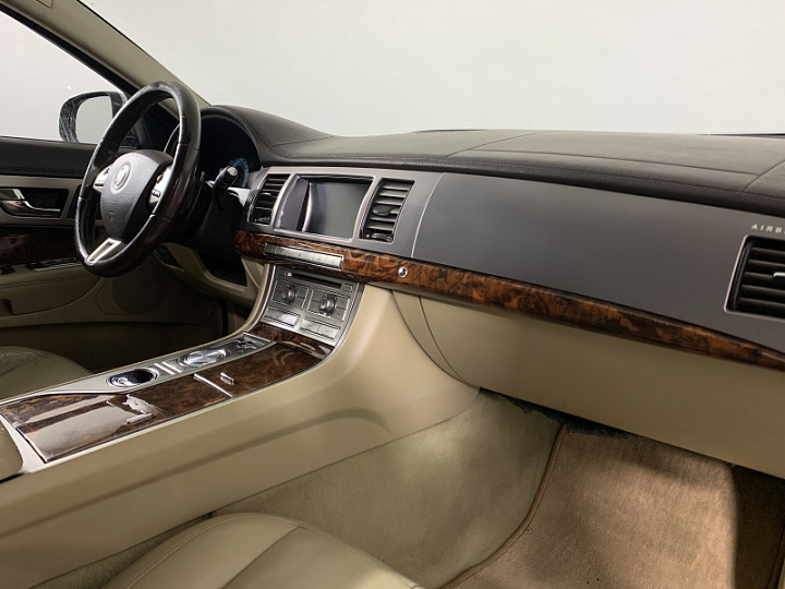 JAGUAR XF 3, 2010 года, Автоматическая, ЧЕРНЫЙ