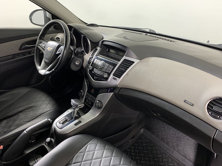 CHEVROLET Cruze 1.6, 2011 года, Автоматическая, Серебристый металлик