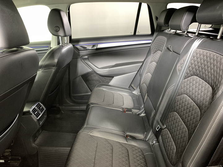 SKODA Kodiaq 2, 2018 года, Робот, КОРИЧНЕВЫЙ