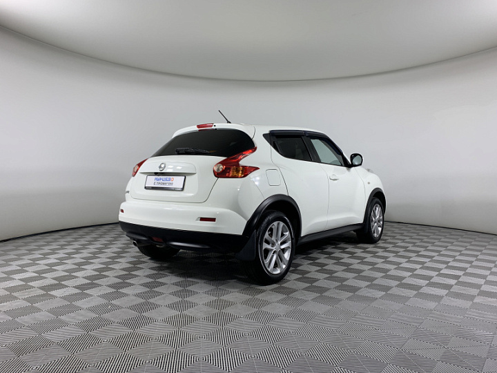 NISSAN Juke 1.6, 2014 года, Вариатор, БЕЛЫЙ