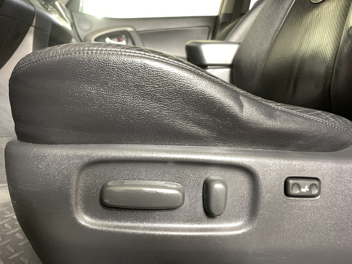 TOYOTA RAV4 2, 2009 года, Автоматическая, КРАСНЫЙ