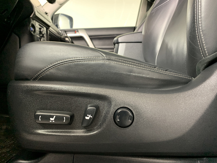 TOYOTA Land Cruiser Prado 2.8, 2021 года, Автоматическая, ЧЕРНЫЙ