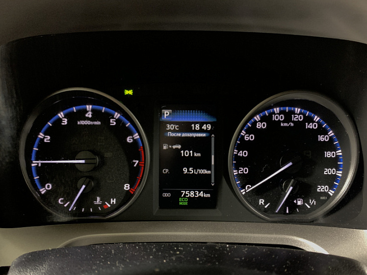 TOYOTA RAV4 2, 2017 года, Вариатор, Черный металлик