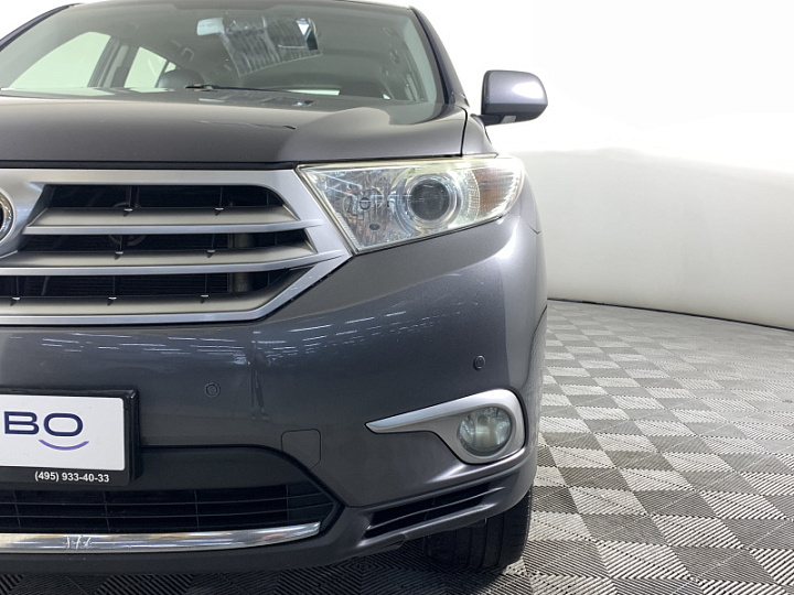 Toyota Highlander 3.5, 2012 года, Автоматическая, Серый