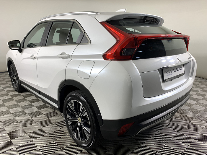 Mitsubishi Eclipse Cross 1.5, 2022 года, Вариатор, Белый