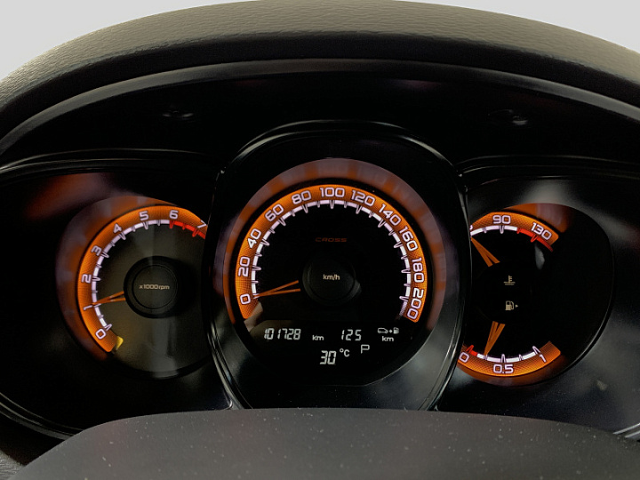 Lada Vesta 1.6, 2021 года, Вариатор, ОРАНЖЕВЫЙ