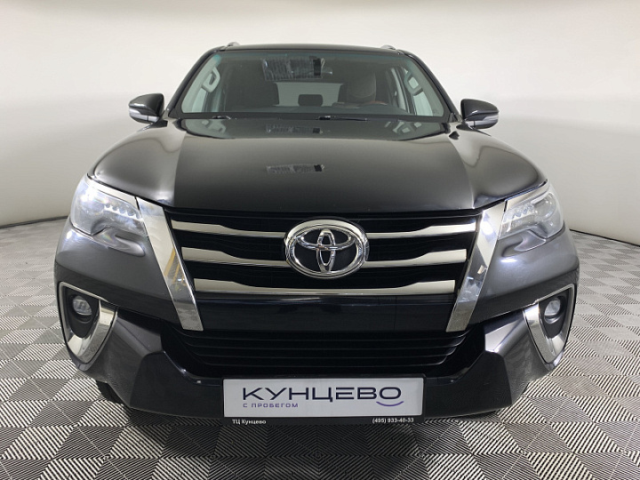 Toyota Fortuner 2.8, 2019 года, Автоматическая, Черный
