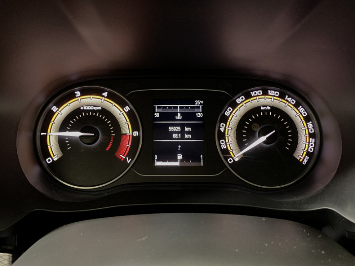 LADA (ВАЗ) Vesta 1.6, 2023 года, Механика, Белый