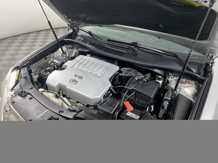 TOYOTA Camry 3.5, 2012 года, Автоматическая, Серебристый