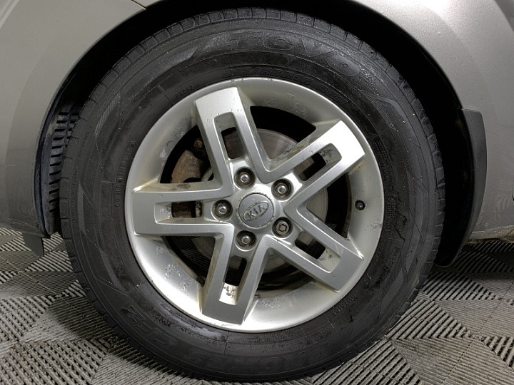 KIA Soul 1.6, 2010 года, Автоматическая, Серый
