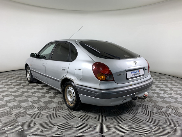 TOYOTA Corolla 1.3, 1999 года, Механика, Серебристый