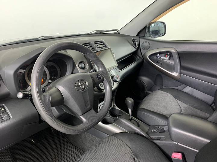 TOYOTA RAV4 2, 2010 года, Вариатор, Серебристый