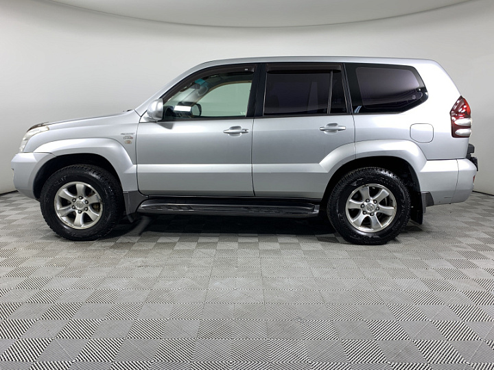 TOYOTA Land Cruiser Prado 3, 2003 года, Автоматическая, Серебристый