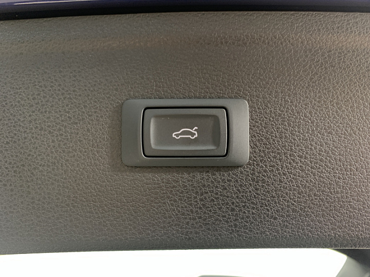 AUDI Q5 2, 2017 года, Робот, СИНИЙ