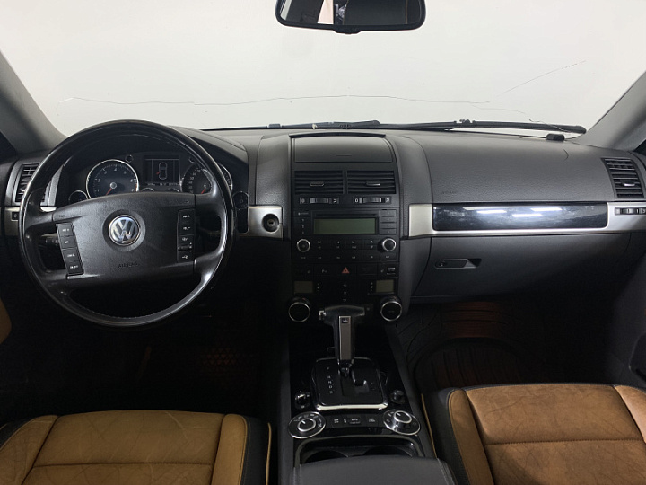 Volkswagen Touareg 3.2, 2006 года, Автоматическая, Черный