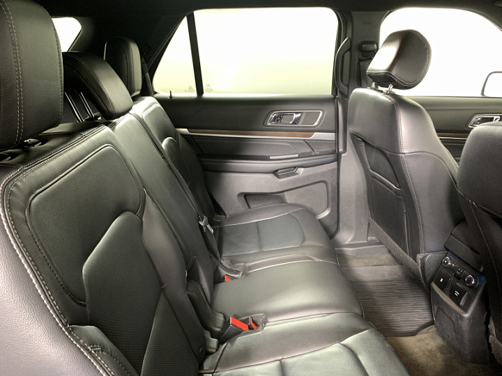 FORD Explorer 3.5, 2017 года, Автоматическая, ЧЕРНЫЙ