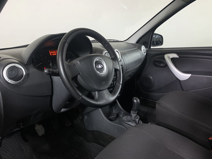 LADA (ВАЗ) Largus 1.6, 2018 года, Механика, Белый