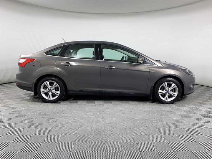FORD Focus 1.6, 2013 года, Робот, Серо-коричневый