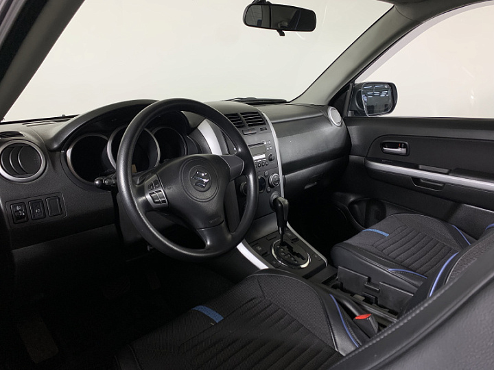 Suzuki Grand Vitara 2.4, 2011 года, Автоматическая, Серый