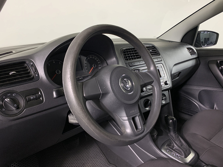 VOLKSWAGEN Polo 1.6, 2014 года, Автоматическая, ТЕМНО-СИНИЙ