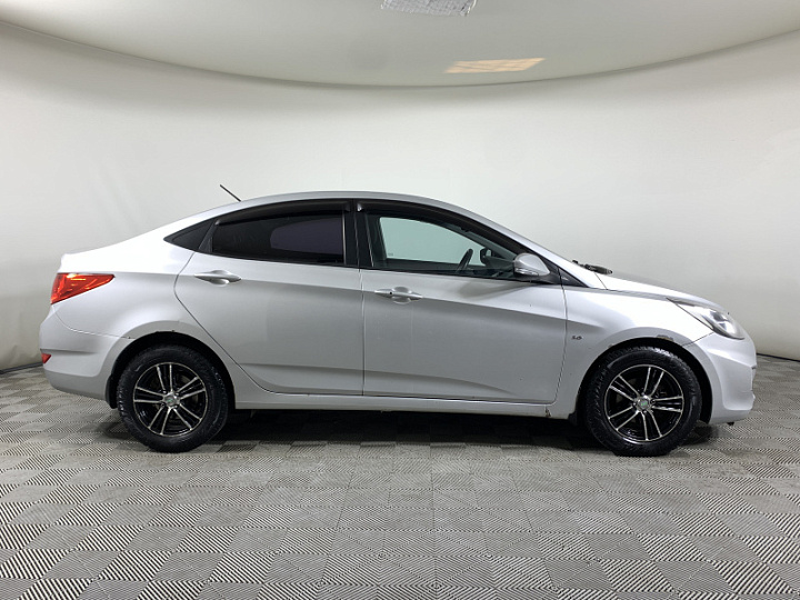 HYUNDAI Solaris 1.6, 2012 года, Автоматическая, СЕРЫЙ