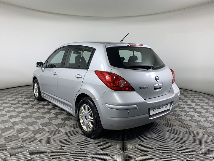 NISSAN Tiida 1.6, 2011 года, Автоматическая, Серебристый