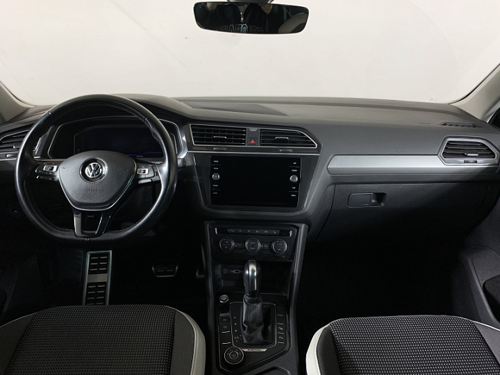 VOLKSWAGEN Tiguan 2, 2020 года, Робот, ЧЕРНЫЙ