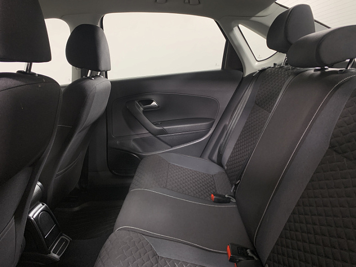 VOLKSWAGEN Polo 1.6, 2018 года, Автоматическая, КОРИЧНЕВЫЙ