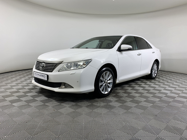 TOYOTA Camry 2.5, 2014 года, Автоматическая, БЕЛЫЙ