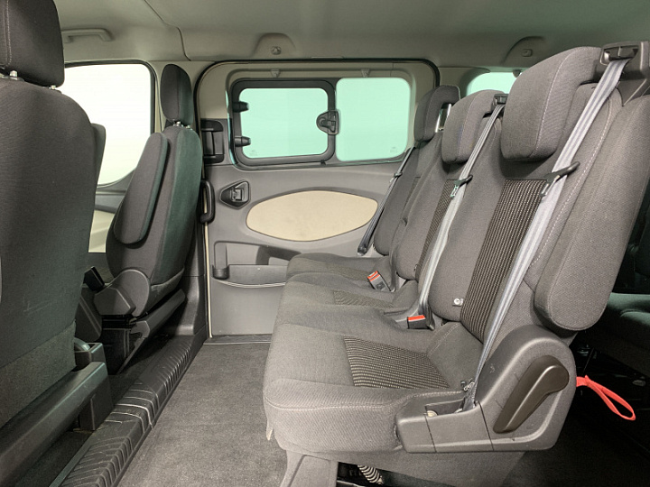 FORD Tourneo Custom 2.2, 2014 года, Механика, Серебристо-желтый
